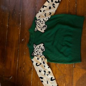 I’m selling a  angashion crop sweater
